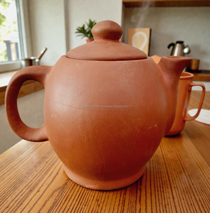 Théière en terre cuite de conception Japandi écologique de 1000 ml, faite à la main, durable, taille personnalisable, rougeâtre, ensembles de thé et de café - Product Image 1
