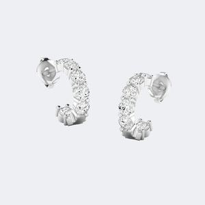 Pendientes de aro abiertos con diamantes redondos de talla brillante de 1.05 CTW, engastados en punta compartida, en oro macizo. - Product Image 2