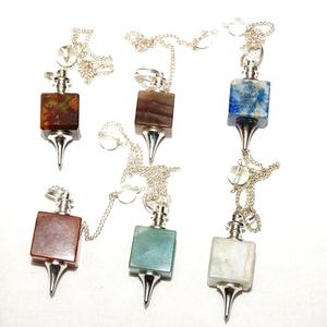 ผู้จัดจำหน่ายลูกตุ้มสี่เหลี่ยมพลอยผสมทำด้วยมือไม่เหมือนใคร - Product Image 1