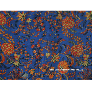 Tissu d'ameublement en velours indien imprimé floral au mètre, textile de couture doux et luxueux pour meubles et décoration intérieure - Product Image 1