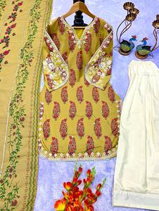 <b>Women</b> Designer Printed Pakistani Suit with Dupatta – Elegant Party Wear Salwar Kameez - Product Image 5