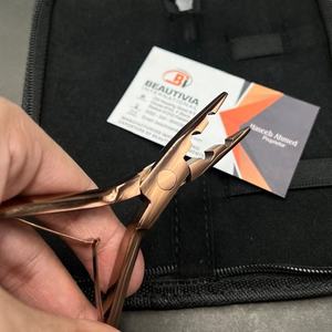 Pince à extensions capillaires plasma professionnelle personnalisable à 2 trous, or rose, en acier inoxydable de qualité chirurgicale, écologique - Product Image 1