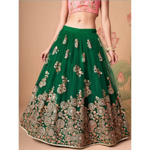 Glamuroso Lehenga Choli Verde Bordado en Tela de Red para Tallas Grandes, Ideal para Sangeet - Product Image 1