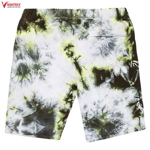 Shorts de sport décontractés pour hommes, style streetwear, logo personnalisé, en toile respirante tricotée unie, haute qualité, fabriqués au Pakistan - Product Image 5