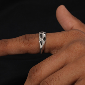 Bague pour homme en argent sterling 925 avec onyx noir et moissanite, halo carré pavé de pierres, bicolore, style hip-hop/rock de luxe - Product Image 3