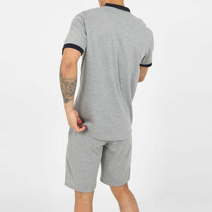 Conjunto de Camiseta y Pantalones Cortos de Moda Casual, Material de Alta Calidad con Logotipo 2026 y Diseño de Color Sólido, Estilo Urbano - Product Image 2