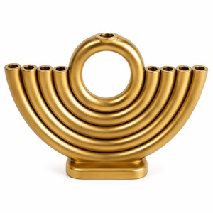 Ménorah de Hanouka en résine rouge faite à la main, porte-bougie décoratif à 9 branches pour les fêtes juives, avec ornements Étoile de David, pour Diwali et Noël - Product Image 4