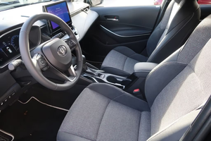 Toyota Corolla 2.0 Hybrid Touring Sports Teamplayer Hybride Break d'occasion Exportation Japon Voiture Familiale Économe en Carburant Conduite à Droite - Product Image 5
