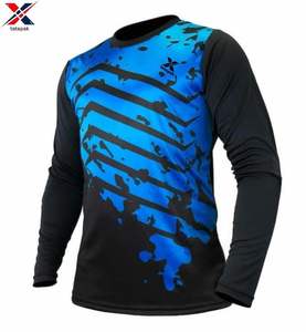 Ensemble d'uniformes de football à manches courtes, col en V, respirant, antibactérien, séchage rapide, anti-UV, qualité export, design personnalisé, prix de gros - Product Image 1