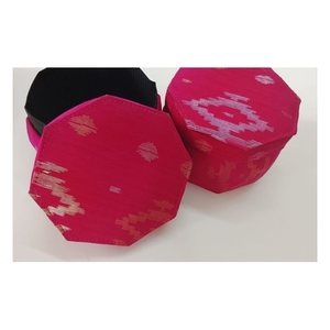 Boîte de rangement pour bijoux en tissu Jamdani écologique, décoration d'intérieur, design bohème fait main, qualité supérieure, organisateur, anniversaire - Product Image 1