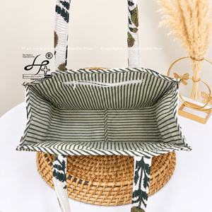 Bolsos de mano acolchados personalizados al por mayor, bolsos de mano mini portátiles y duraderos con estampado de bloques a la moda para ella, bolso de hombro de tela de algodón - Product Image 4