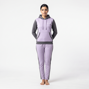Conjunto Deportivo Casual de Dos Tonos para Mujer, de la Mejor Calidad, con Capucha, Corte Regular, Pantalones Jogger de Poliéster de Manga Larga con Bolsillos - Product Image 5
