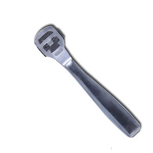 Coupe-callosités et cors en acier inoxydable de qualité supérieure avec manche métallique – Éliminateur de peaux mortes pour soins personnels - Product Image 2