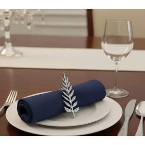 Elegantes servilleteros de metal dorado con forma de árbol de Navidad, servilleteros festivos para decoración de mesa de comedor, banquetes y decoración del hogar. - Product Image 2