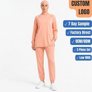 Ensemble de vêtements de sport modestes 3 pièces personnalisé 260 GSM, haut raglan, pantalon de jogging, hijab de performance, vente en gros OEM - Product Image 1
