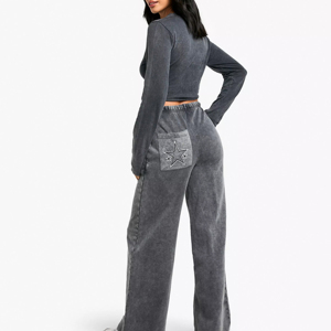 Pantalon de jogging en molleton chaud pour femme, style ample et oversize, taille élastique, pour activités sportives et mode urbaine - Product Image 1