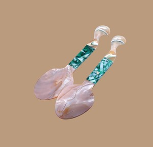 Cuillère en nacre naturelle artisanale, manche en coquillage bleu mosaïque, pour servir le caviar, les desserts et les salades, vaisselle de table. - Product Image 4