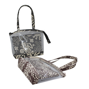 Hot Selling Reusable Travel Bag with Thick PVC 10 Oz Laminated Canvas Bottom Zip Closure <b>Handbag</b> for Cosmetic Gift - Product Image 3