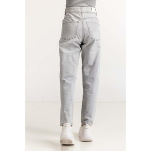 Jeans de Mezclilla para Mujer con Costuras Refinadas y Diseño Cómodo para Usar Todo el Día - Product Image 6