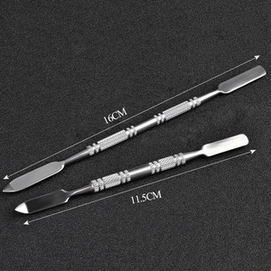 KAAMIR INSTRUMENTS Repousse-cuticules réutilisable en acier inoxydable avec logo personnalisé, lot de 2 spatules plates à double extrémité et grattoir - Product Image 6