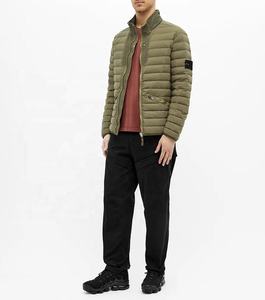 Meilleures vestes de randonnée d'hiver Veste matelassée imperméable légère et personnalisée pour hommes - Product Image 4