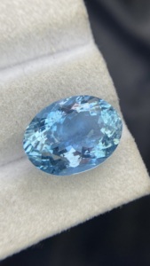 Piedra preciosa suelta de aguamarina natural certificada, de color superior, talla ovalada, con buen brillo, de 9.20 quilates, para joyería. - Product Image 2