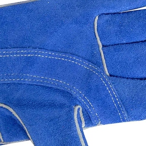 ถุงมือเชื่อมหนังวัวแท้คุณภาพสูง ทนทานต่อการเสียดสี ป้องกันเปลวไฟ ใช้สำหรับดับเพลิงและทำบาร์บีคิว - Product Image 5