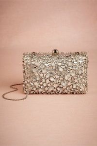 Sleek black saddle bag with a stunning <b>gold</b> leaf handle. Available at wholesale prices. - Product Image 2