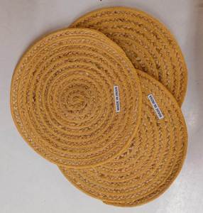 Eco-conscious braided jute and cotton round <b>placemat</b> for scratch-resistant dining table protection best for hotel dining table - Product Image 4