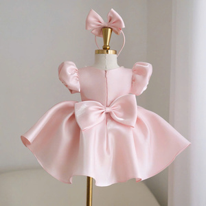 Vestido de Princesa de Satén de Lujo 48 Nhung Nguyen para Niñas, Vestido de Fiesta con Mangas Abullonadas y Lazo con Cuello de Cuentas OEM - Product Image 2