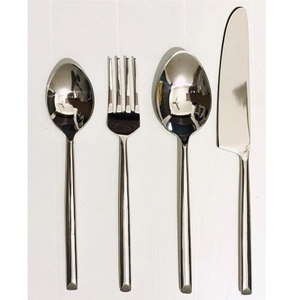 Juego de Cubiertos de Lujo en Oro, 24 Piezas, Juego de Cubiertos de Acero Inoxidable, Juego de Vajilla Pulida a Espejo, Juego de Cubiertos para Cocina, Cuchillo, Tenedor, Cuchara - Product Image 2