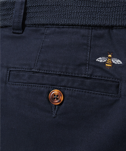 Shorts Bermuda Homme Bleu Marine avec Broderie Abeille Taille Mi-Haute en Tissu Oxford de Coton Décontracté à Braguette Boutonnée - Product Image 4