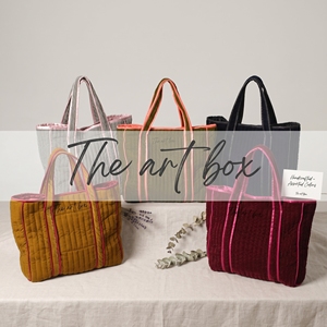 Wholesale Assorted Stylish Velvet Quilted Tote Bag Luxury Indian Soft Fabric <b>Handbag</b> - Product Image 4
