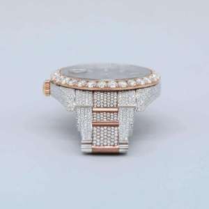 Nouvelle montre tendance en acier inoxydable avec cadran en cristal de saphir et quartz glacé, diamant Moissanite VVS1, style Hip-Hop, vente en gros directe usine - Product Image 4