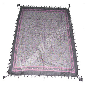 Elegante Bufanda de Algodón Violeta con Flecos, Bufanda de Moda Estampada de Algodón Suave de Primera Calidad con Bordes con Flecos para Mujer, Uso Casual - Product Image 1