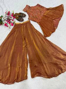 Salwar Kameez orange perlé à col halter avec dupatta brodé en soie Fendy lourde, tenue moderne formelle pour mariage et soirée, pour femmes pakistanaises - Product Image 5