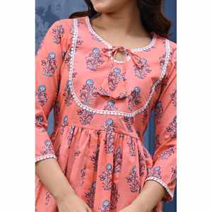 เดรสแม็กซี่ลายดอกไม้ทันสมัยสำหรับผู้หญิงน้ำหนักเบาสวมใส่สบายแฟชั่นสไตล์ชนเผ่า - Product Image 3