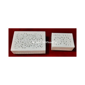 Boîte en marbre blanc naturel sculptée, forme rectangulaire, avec motif floral, surface brillante, utilisée pour les cadeaux de mariage - Product Image 2