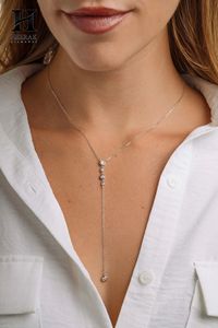Collier Lariat de Luxe Délicat avec Sertissage clos, Pendentif Y Longue Goutte en Diamant Rond Superposé, Bijoux Fins en Gros - Product Image 2