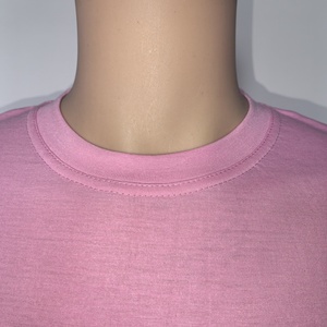 เสื้อยืดผู้ชายผ้าฝ้ายแท้ 100% ทรงหลวม ป้องกันขนร่วง ออกแบบลายปักตัวอักษรตามสั่ง ขายดี - Product Image 4