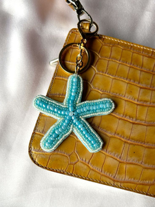 Porte-clés de luxe fait main, nouveau, élégant, avec motif de patte perlé, broderie à la main, magnifique design perlé, objet décoratif. - Product Image 3