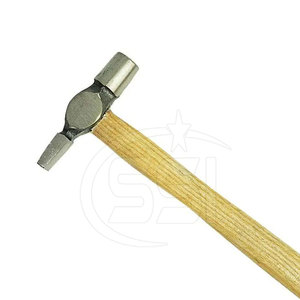 Marteau à sabots professionnel pour les tâches quotidiennes, idéal pour les soins équins et les besoins d'équipement d'écurie - Product Image 2