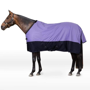 Couvertures pour chevaux de haute qualité, durables, résistantes au vent et imperméables, pour les activités extérieures et l'équitation. - Product Image 1