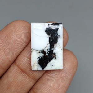 Cabochon en pierre précieuse de buffle blanc pour la fabrication de bijoux 21x24x4 mm. 12 Ct. E1252 - Product Image 1
