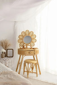 Tocador infantil con forma de flor, tejido con ratán natural - diseño hermoso y resistente, estilo rústico. - Product Image 4