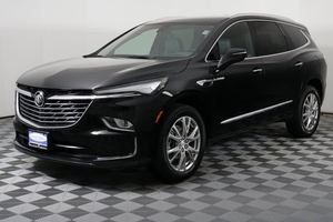 Enclava Premium FWD 2022 d'occasion propre - Product Image 1