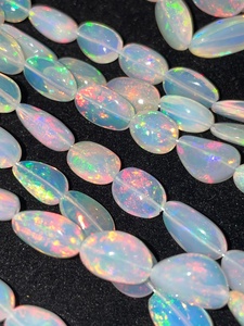 Ópalos blancos etíopes naturales de alto brillo, cuentas lisas de 5*7mm a 8*13mm, en hebras para la fabricación de joyería, al por mayor. - Product Image 1