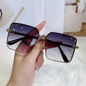Gradient-tinted Mirrored Sunglasses Trendy Oversized Rimless Driving Shades Flattering for Larger <b>Faces</b> Slimming Effect - Product Image 2