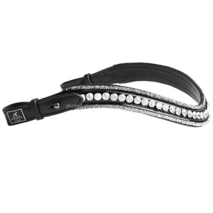 Bandeau de tête pour cheval en cuir noir rembourré, décoré de cristaux brillants, de strass et de perles, avec logo personnalisé, pour bride anglaise. - Product Image 3