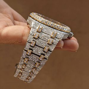 Montre analogique à quartz de luxe pour homme, en argent incrusté de diamants et de moissanite, avec cristal saphir, mouvement ETA, résistance à l'eau 10m, cachée - Product Image 4